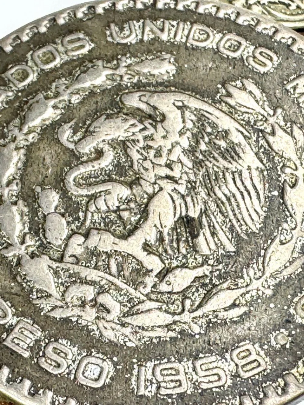 Vintage Taxco Mexico Coin Money Clip with 1959 Un Peso Coin 2 3/4